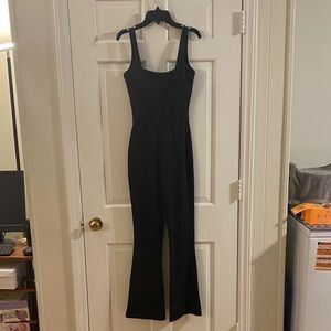 Chic Black Sleeveless Jumpsuit